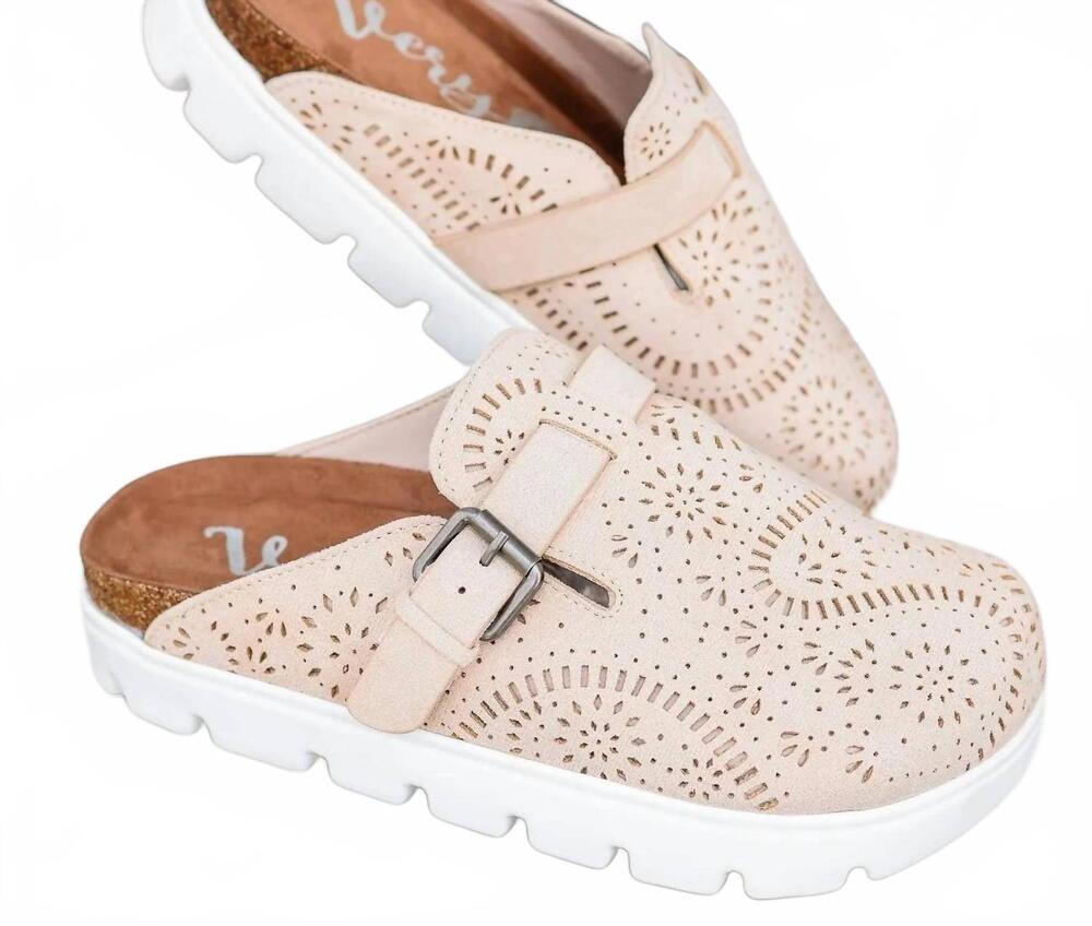 NEW VERY G women's lulu slip on mule in cream